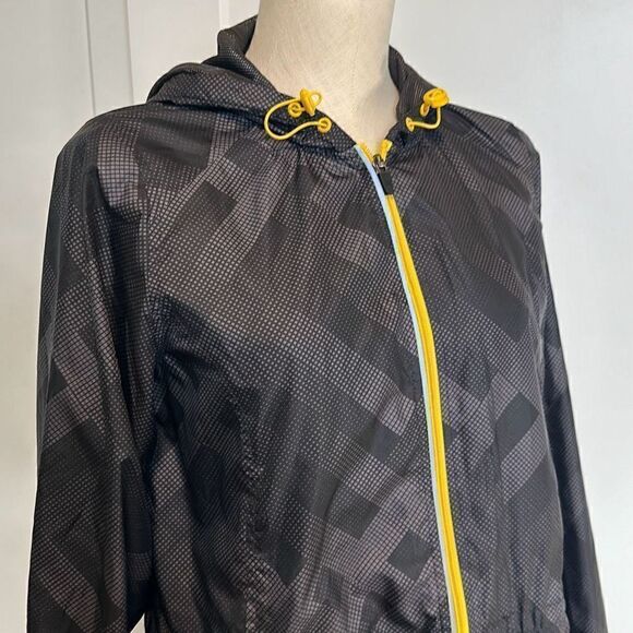 Xersion Lightweight Windbreaker Jacket - Picture 2 of 10